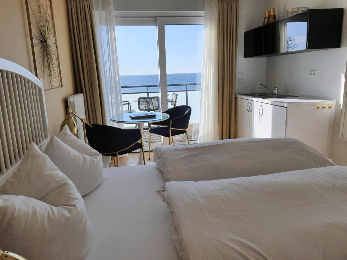 Haus Achtern Diek In Erster Reihe Am Meer Фемарн Экстерьер фото