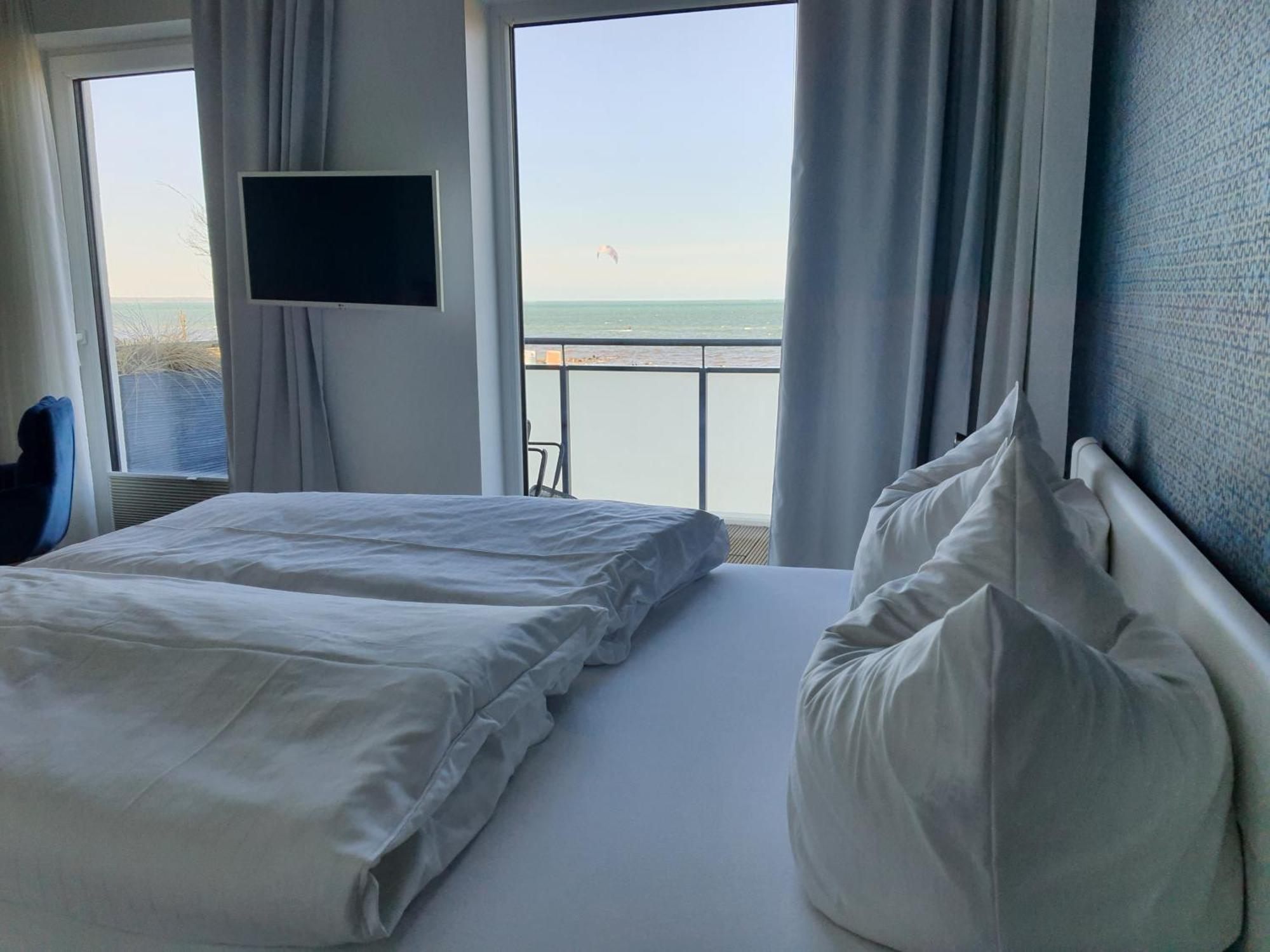 Haus Achtern Diek In Erster Reihe Am Meer Фемарн Экстерьер фото