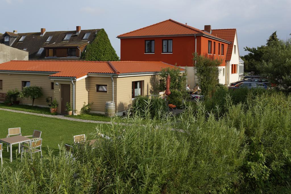 Haus Achtern Diek In Erster Reihe Am Meer Фемарн Экстерьер фото