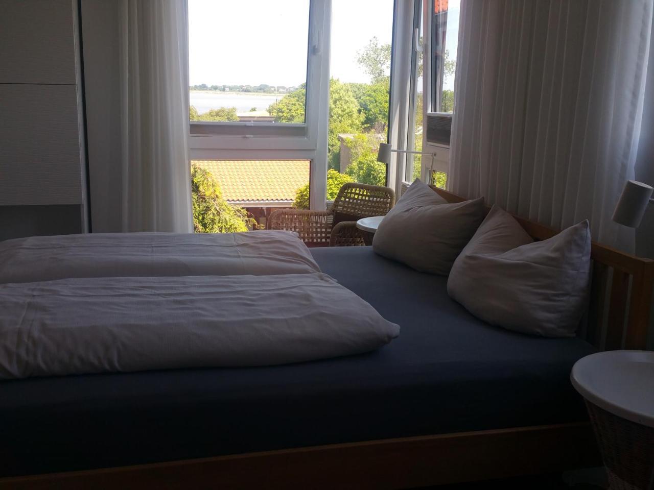 Haus Achtern Diek In Erster Reihe Am Meer Фемарн Экстерьер фото